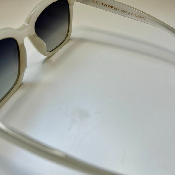 DIFF Meredith Designer Oversized Square Sunglasses | Women UV400 Protection NWOT - Picture 5 of 10